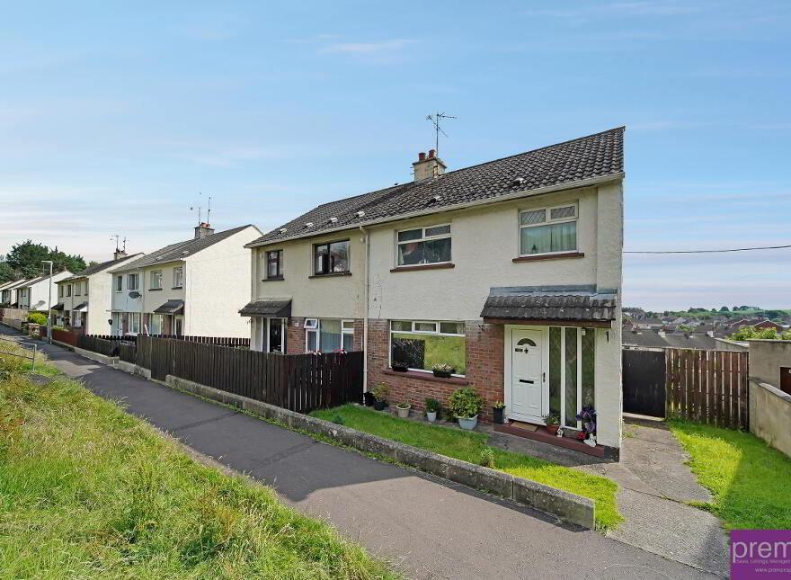 32 Cunninghams Lane, Dungannon, BT71 6BY