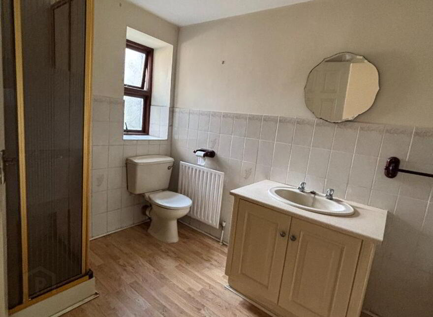 24 Newry Street, Warrenpoint, Newry, BT34 3JZ