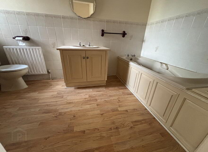 24 Newry Street, Warrenpoint, Newry, BT34 3JZ