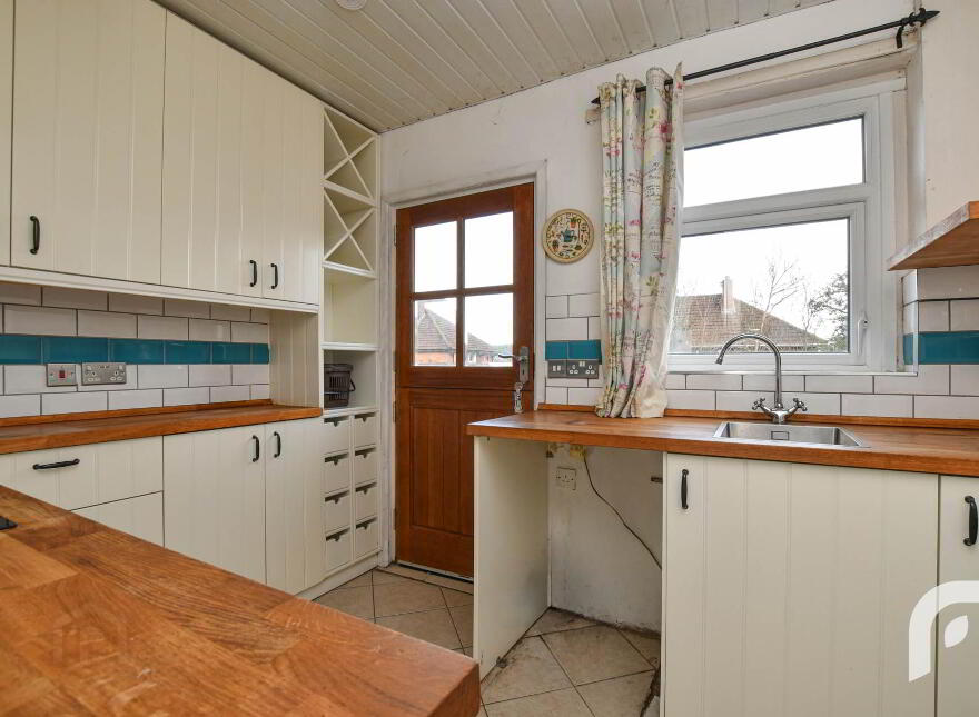 11a Farmley Crescent, Glengormley, Newtownabbey, BT36 7TX