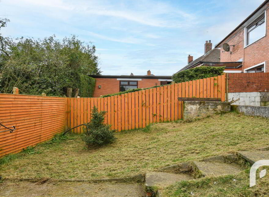 11a Farmley Crescent, Glengormley, Newtownabbey, BT36 7TX