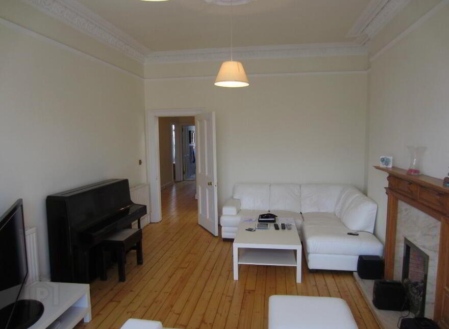 25 Falcon Avenue, Morningside, Edinburgh, EH10 4AL