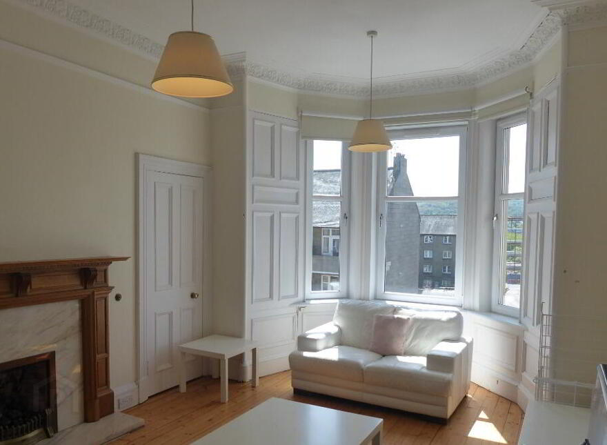 25 Falcon Avenue, Morningside, Edinburgh, EH10 4AL