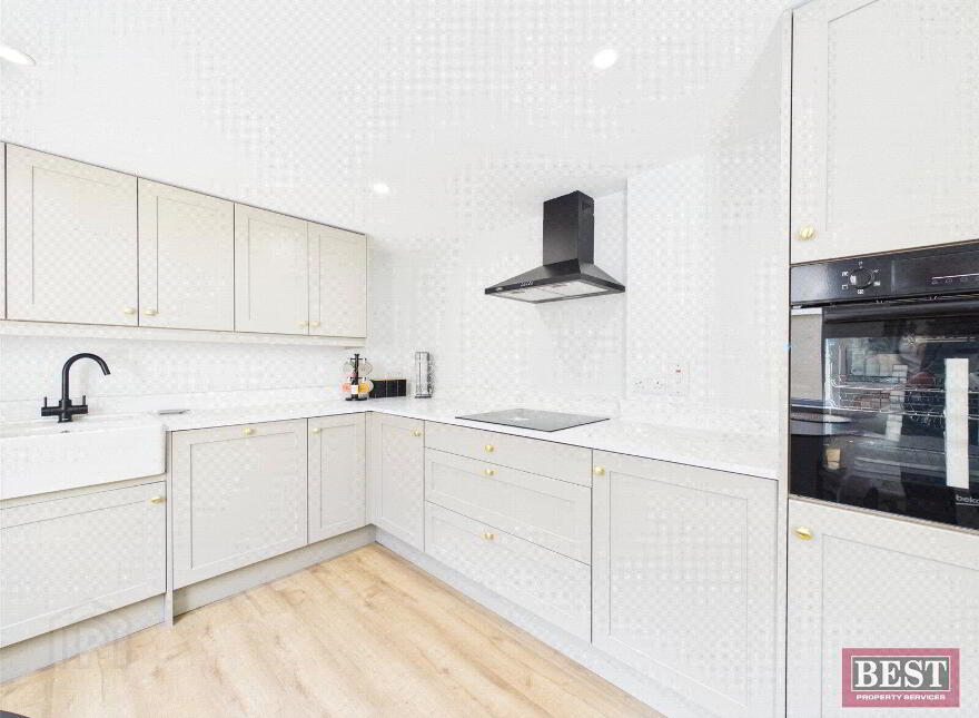 30 Slieve Foy Place, Warrenpoint, Newry, BT34 3NR