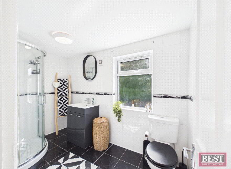 30 Slieve Foy Place, Warrenpoint, Newry, BT34 3NR