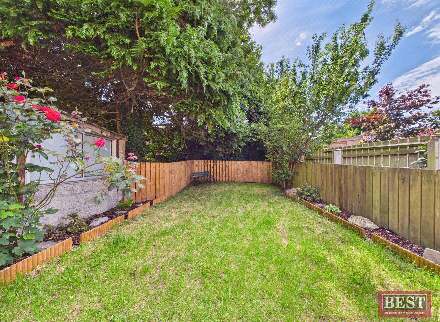 30 Slieve Foy Place, Warrenpoint, Newry, BT34 3NR
