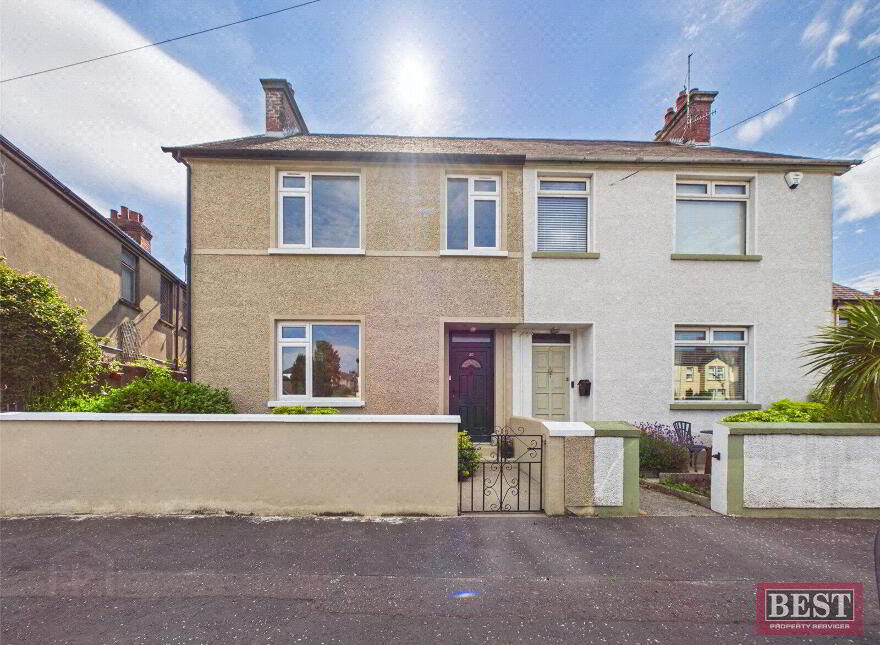 30 Slieve Foy Place, Warrenpoint, Newry, BT34 3NR
