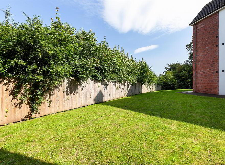 56 Loughshore Manor, Newtownabbey, BT37 9FD