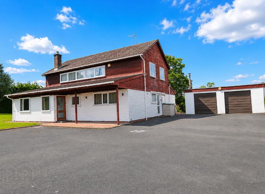 67 Mullahead Road, Tandragee, Craigavon, BT62 2LA