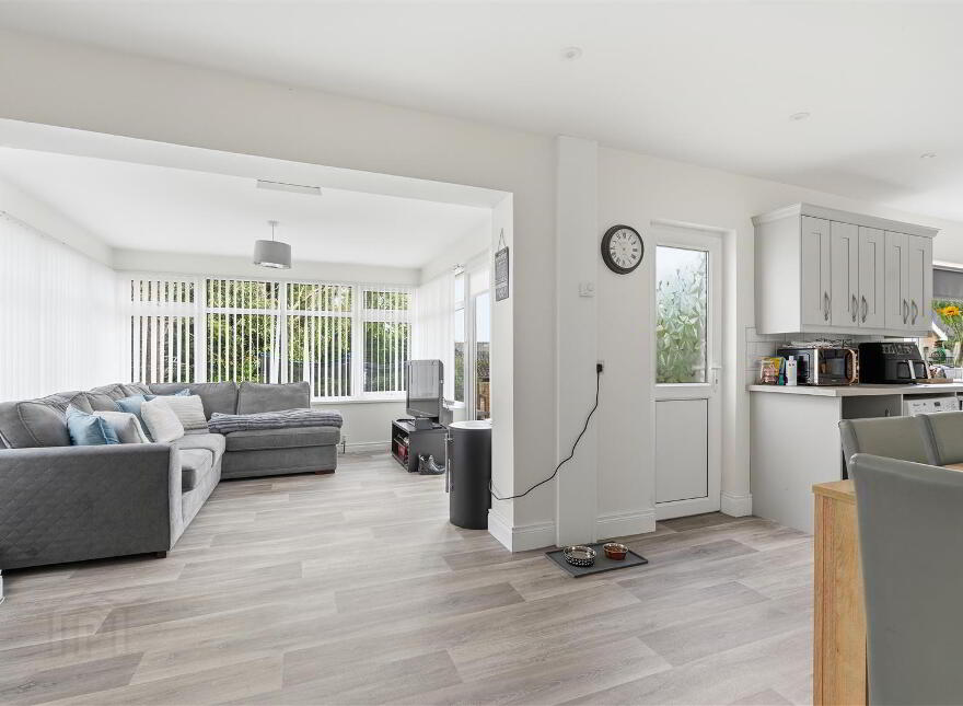 3 Moyra Crescent, Saintfield, BT24 7AG
