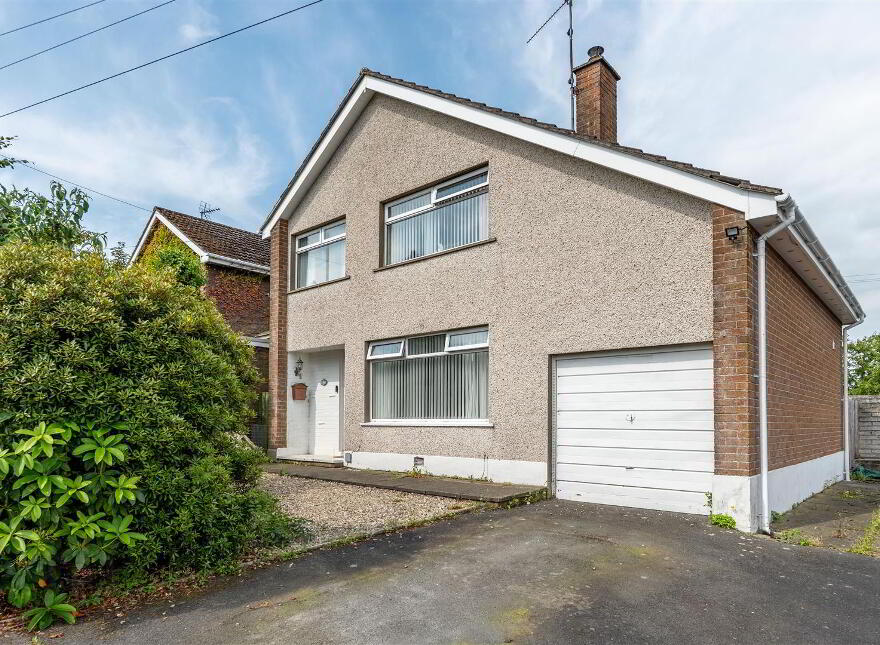 3 Moyra Crescent, Saintfield, BT24 7AG