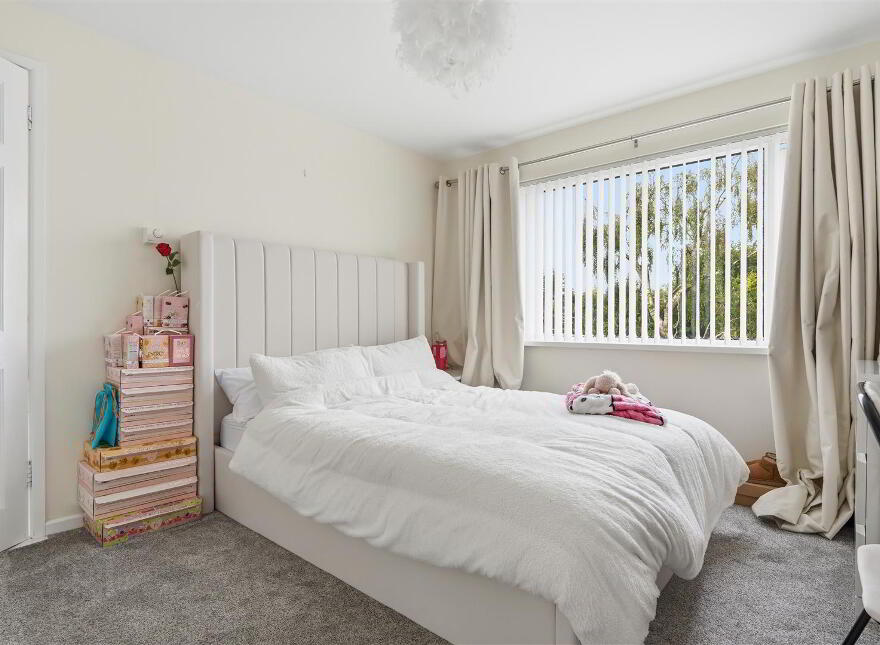 3 Moyra Crescent, Saintfield, BT24 7AG