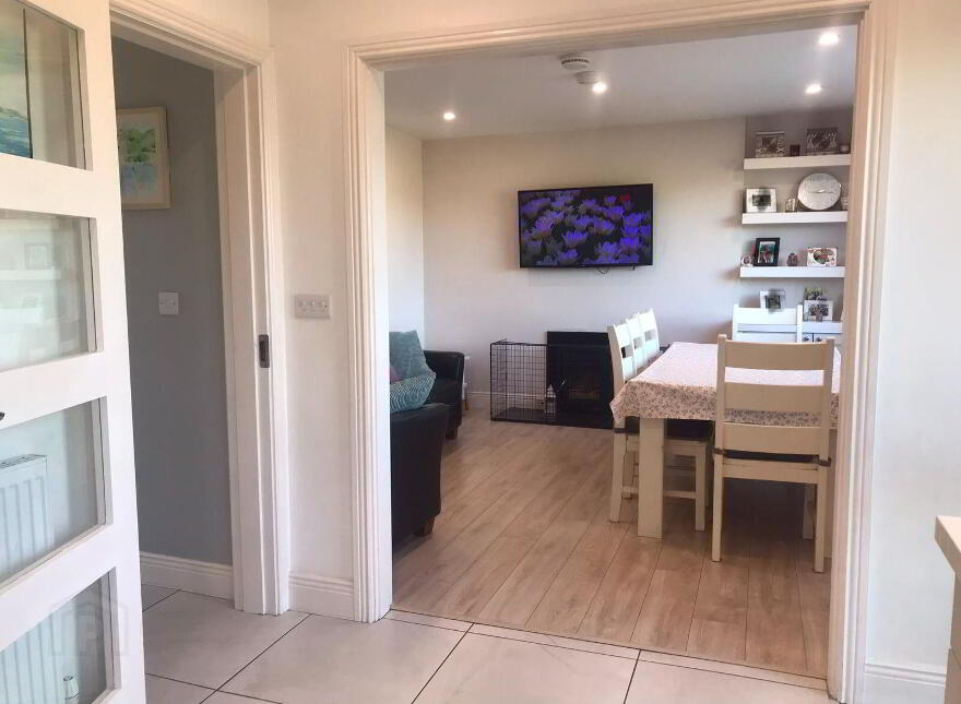 5 Slip Lawn, Slip, Bantry, P75E221