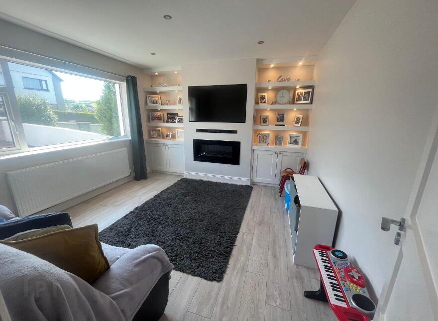 5 Slip Lawn, Slip, Bantry, P75E221