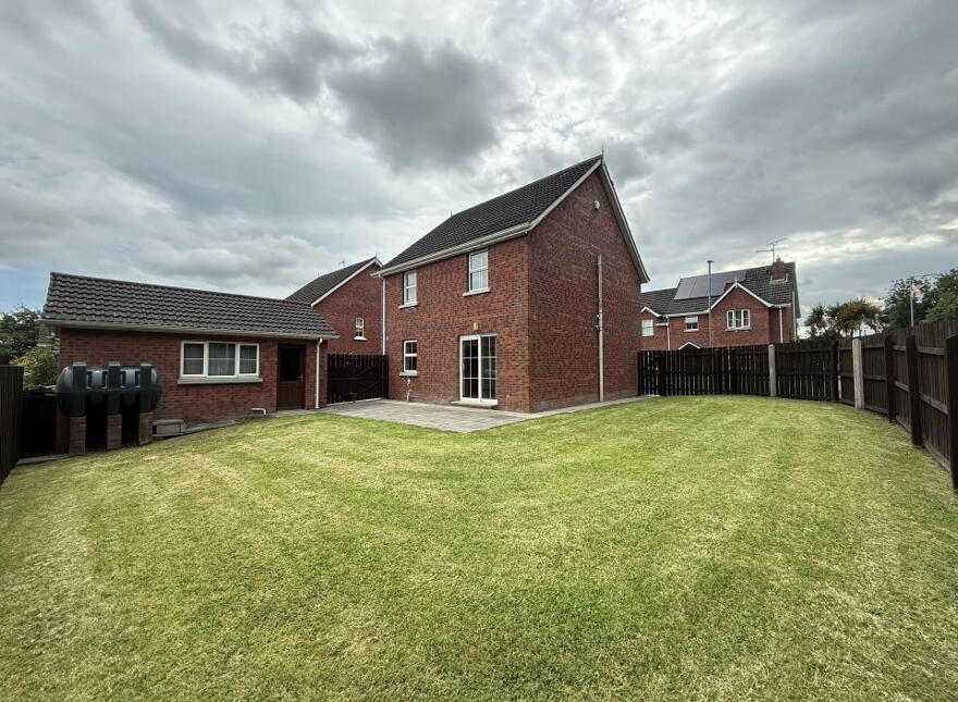 1 Johnston Lodge, Hamiltonsbawn, Armagh, BT60 1JL