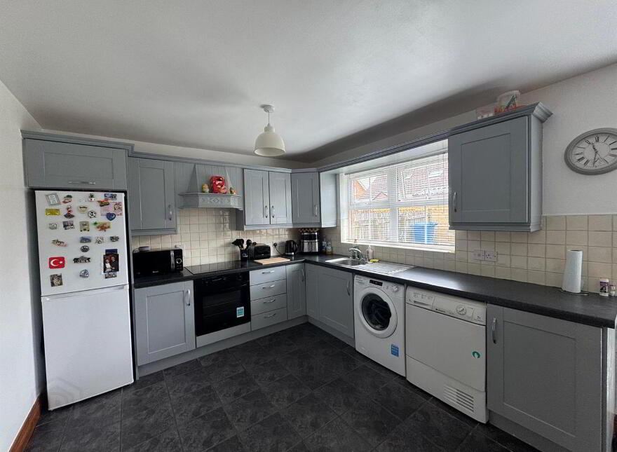 6 Summer Meadows Court, Waterside, L'Derry, BT47 6SF