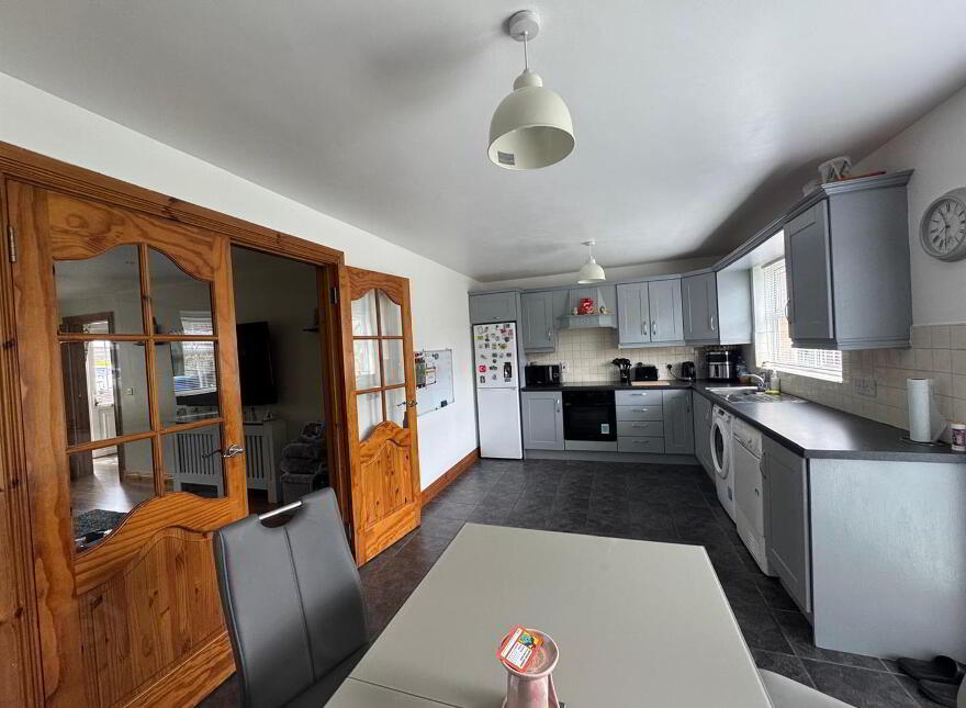 6 Summer Meadows Court, Waterside, L'Derry, BT47 6SF