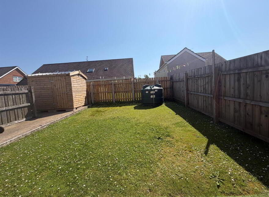 6 Summer Meadows Court, Waterside, L'Derry, BT47 6SF