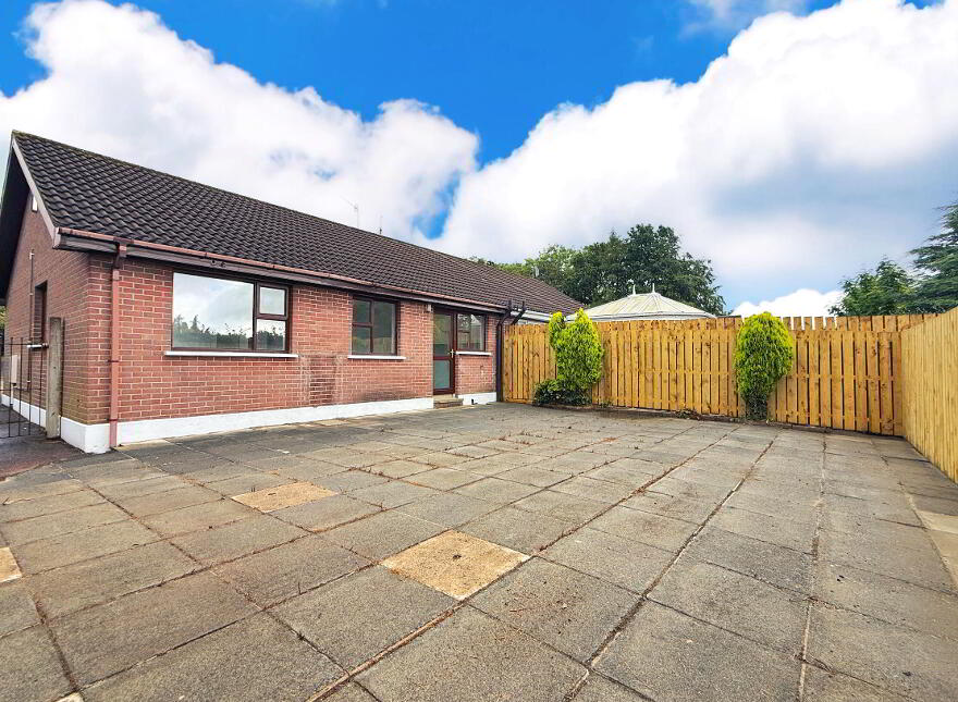 100 Hazelwood Avenue, Dunmurry, Belfast, BT17 0SZ