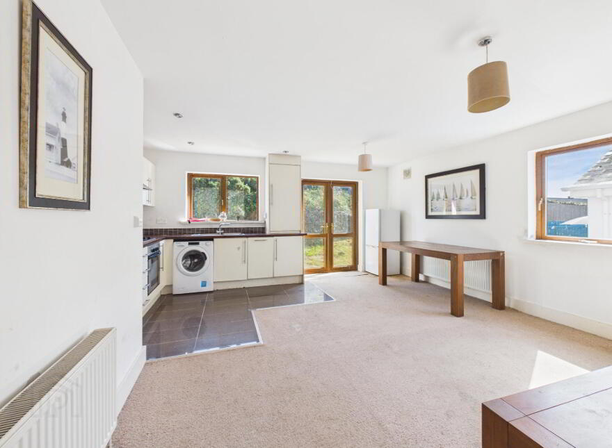 9 The Mews, Hook View, Coxtown, Dunmore East, X91F2K0