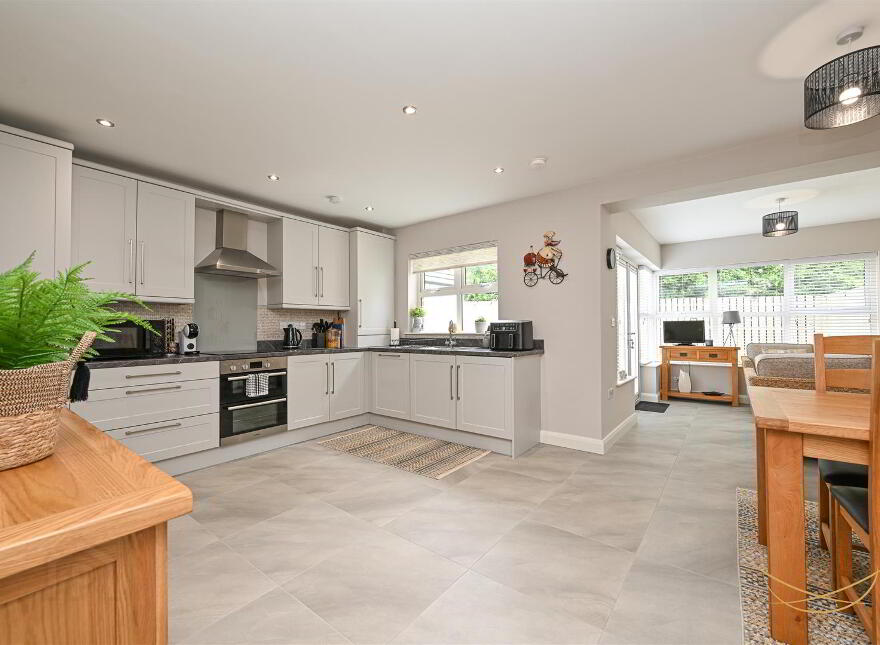 27 Rushfield Place, Ballyclare, BT39 0FR