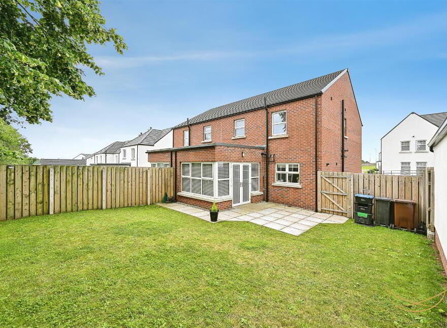 27 Rushfield Place, Ballyclare, BT39 0FR