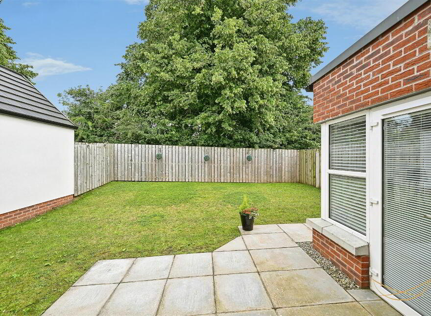 27 Rushfield Place, Ballyclare, BT39 0FR