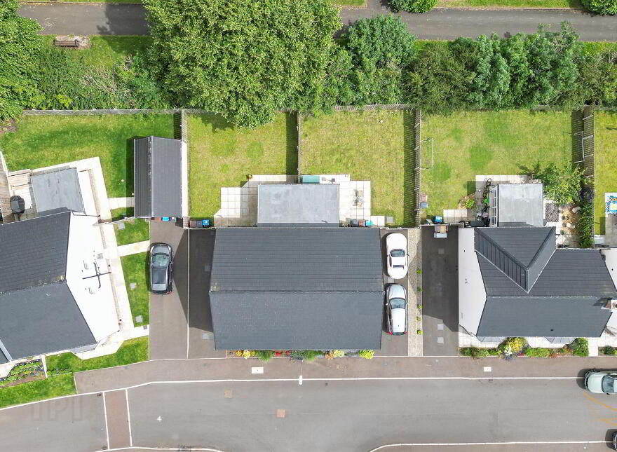 27 Rushfield Place, Ballyclare, BT39 0FR