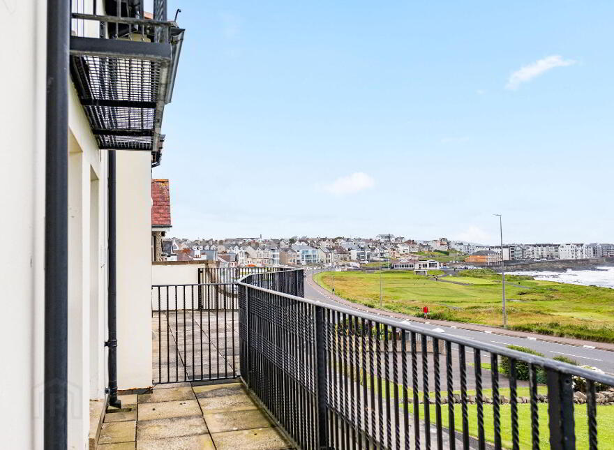 5 Rockhaven, 17 Portrush Road, Portstewart, BT55 7WE