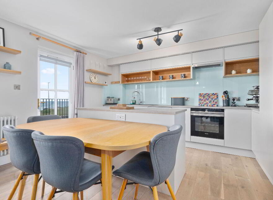 5 Rockhaven, 17 Portrush Road, Portstewart, BT55 7WE