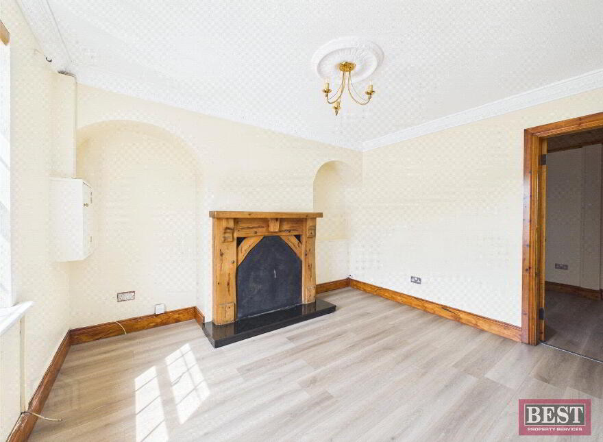32 Church Street, Newry, BT34 2AH