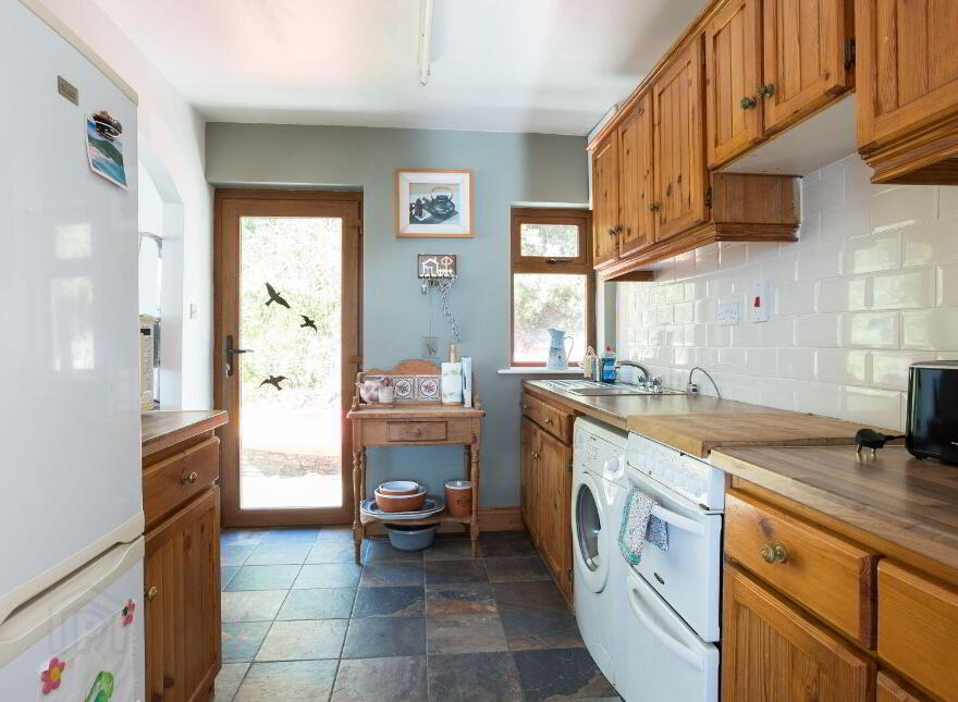 Dundeady, Castlefreke, P85P210