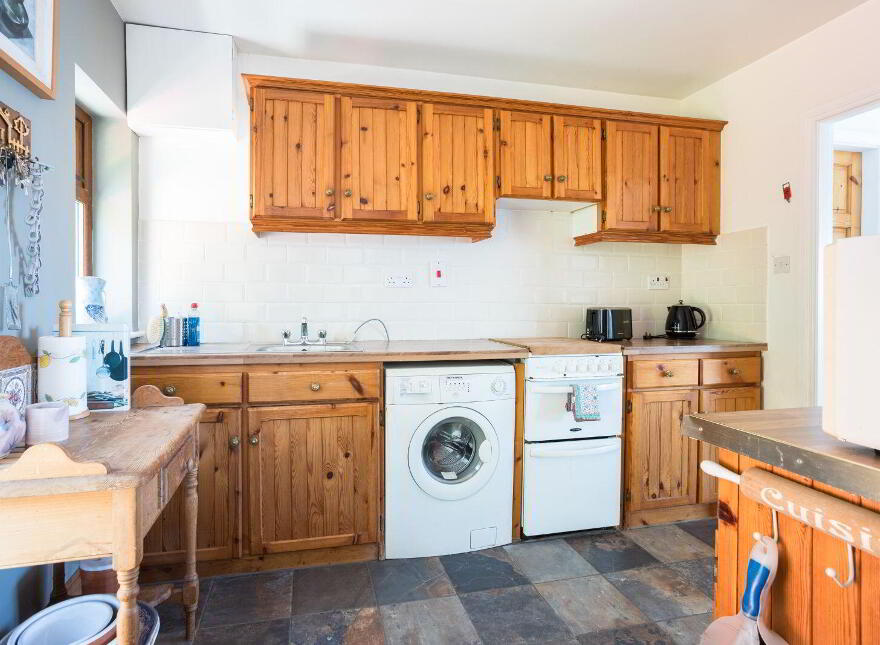 Dundeady, Castlefreke, P85P210