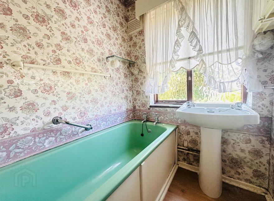 80 Princes Drive, Whiteabbey, Newtownabbey, BT37 0AZ