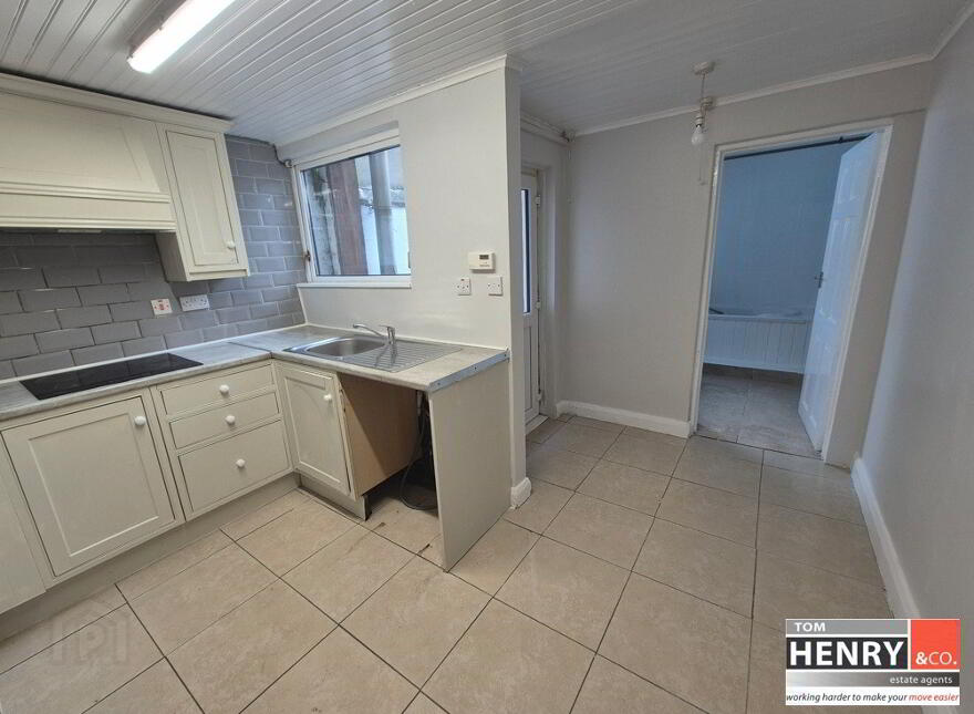 83 Victoria Street, Lurgan, BT67 9DF