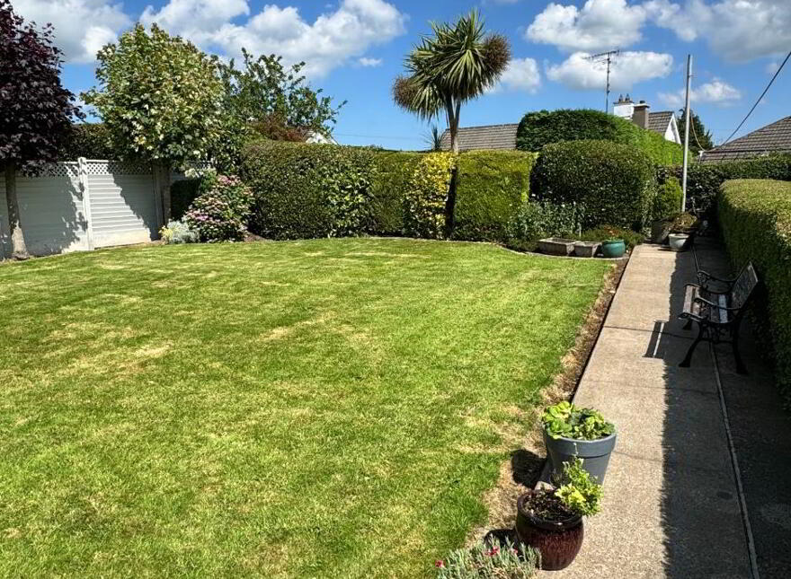 "Castleblayney Road", Carrickmacross, A81AK09