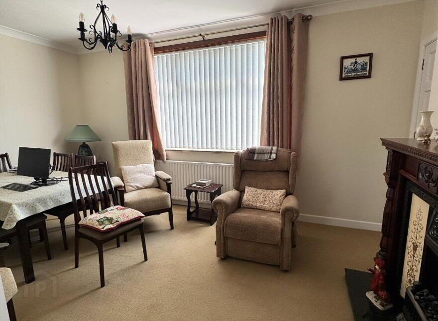 "Castleblayney Road", Carrickmacross, A81AK09