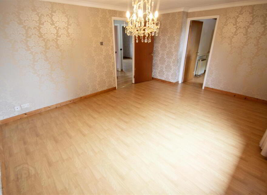Apt 76b, Glen Road, Belfast, BT11 8BH