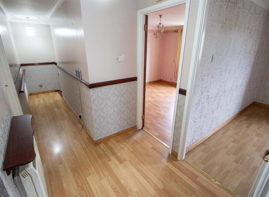 Apt 76b, Glen Road, Belfast, BT11 8BH