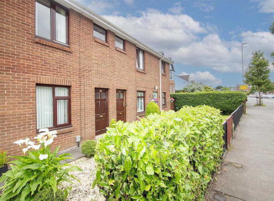 Apt 76b, Glen Road, Belfast, BT11 8BH
