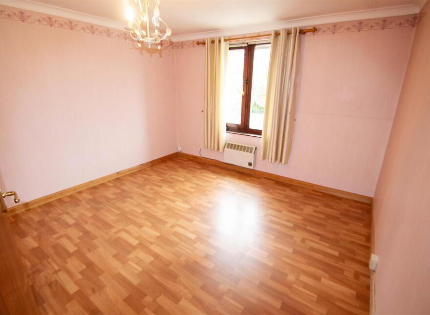 Apt 76b, Glen Road, Belfast, BT11 8BH