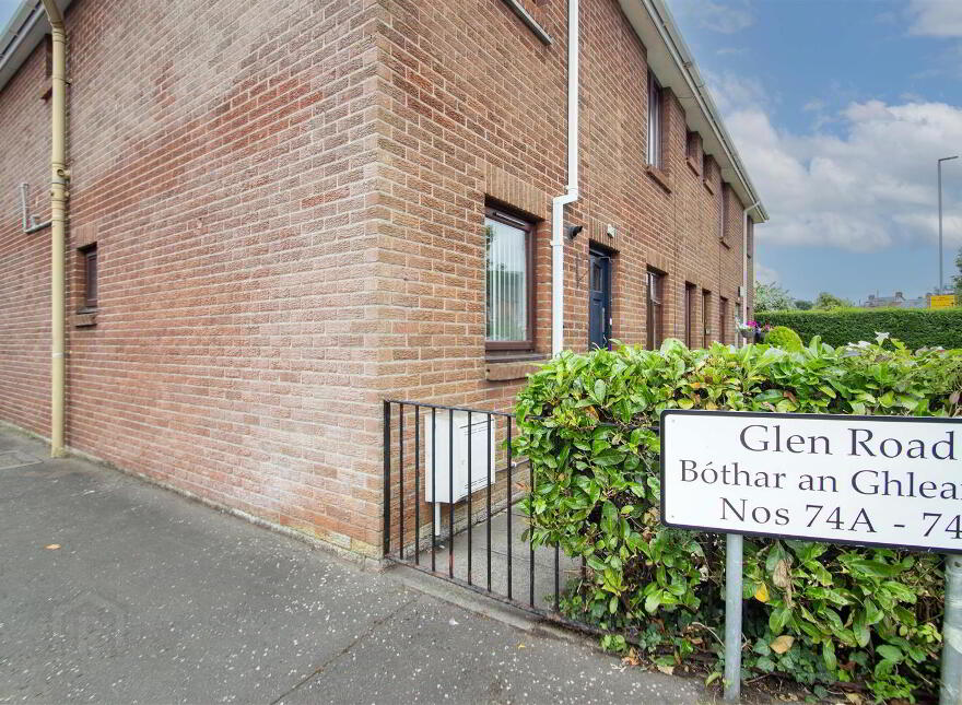 Apt 76b, Glen Road, Belfast, BT11 8BH