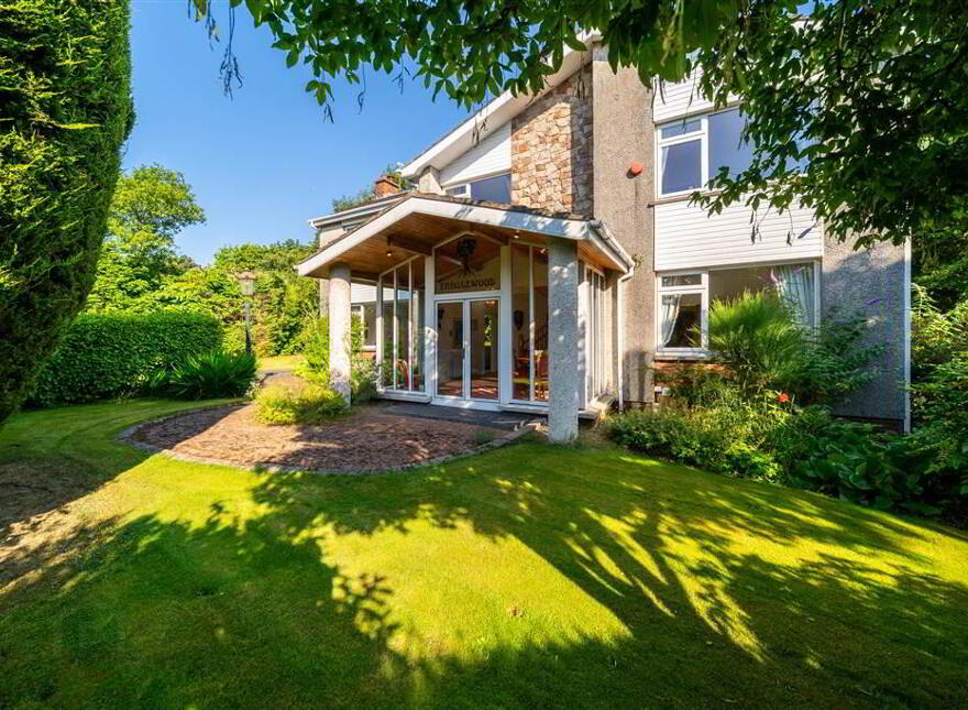 1 Woodland Avenue, Helens Bay, BT19 1TX