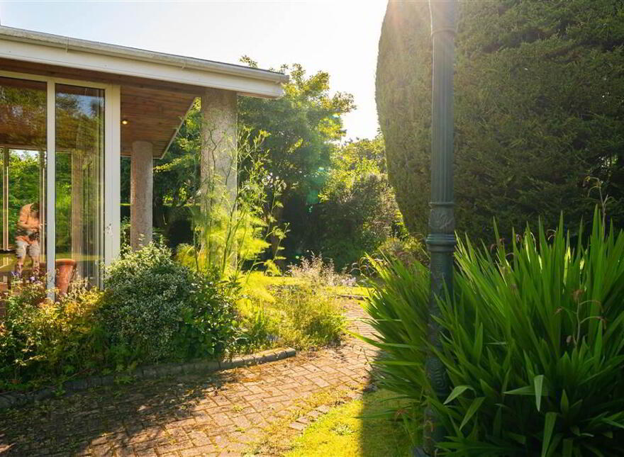 1 Woodland Avenue, Helens Bay, BT19 1TX