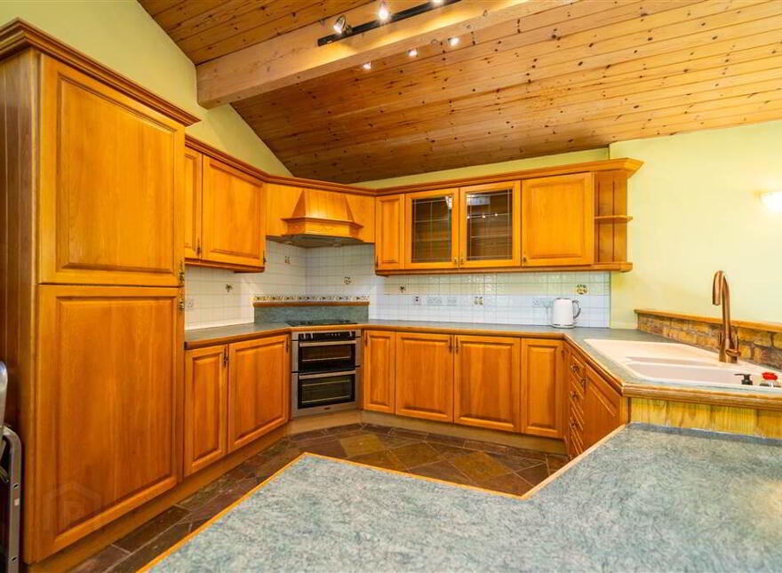 1 Woodland Avenue, Helens Bay, BT19 1TX