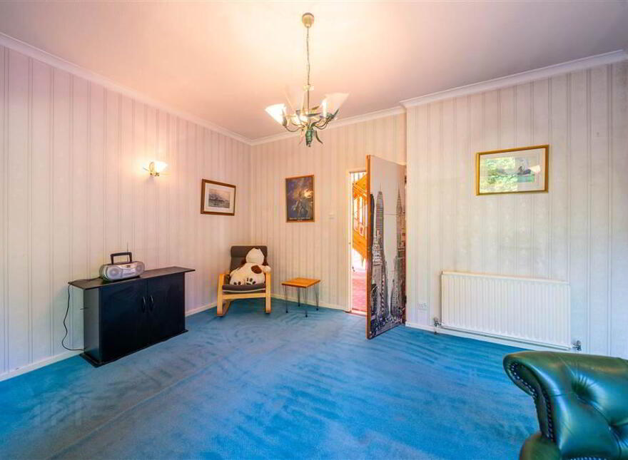 1 Woodland Avenue, Helens Bay, BT19 1TX