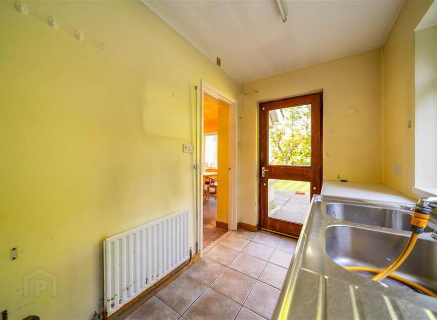 1 Woodland Avenue, Helens Bay, BT19 1TX