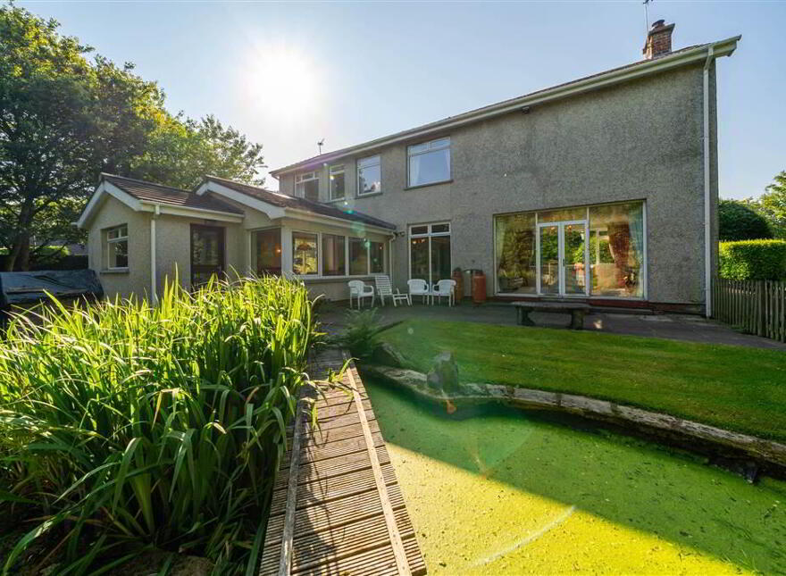 1 Woodland Avenue, Helens Bay, BT19 1TX