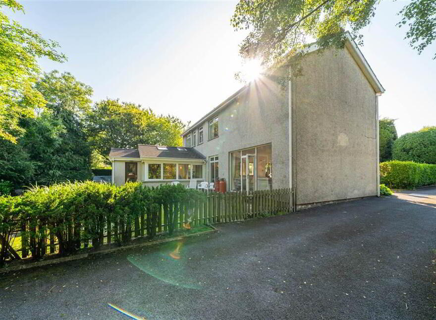 1 Woodland Avenue, Helens Bay, BT19 1TX