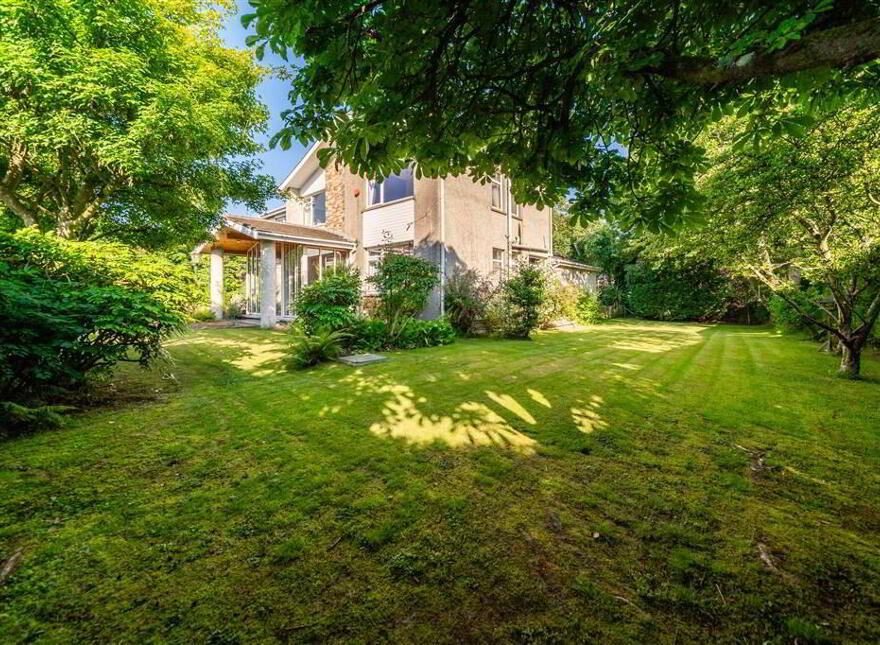1 Woodland Avenue, Helens Bay, BT19 1TX